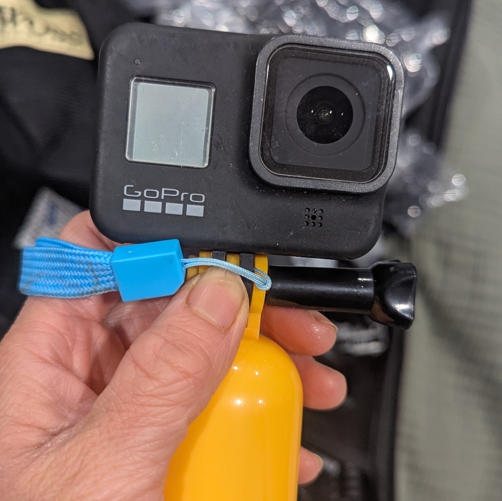 gopro hero 8 w/ (4) batteries + accessories